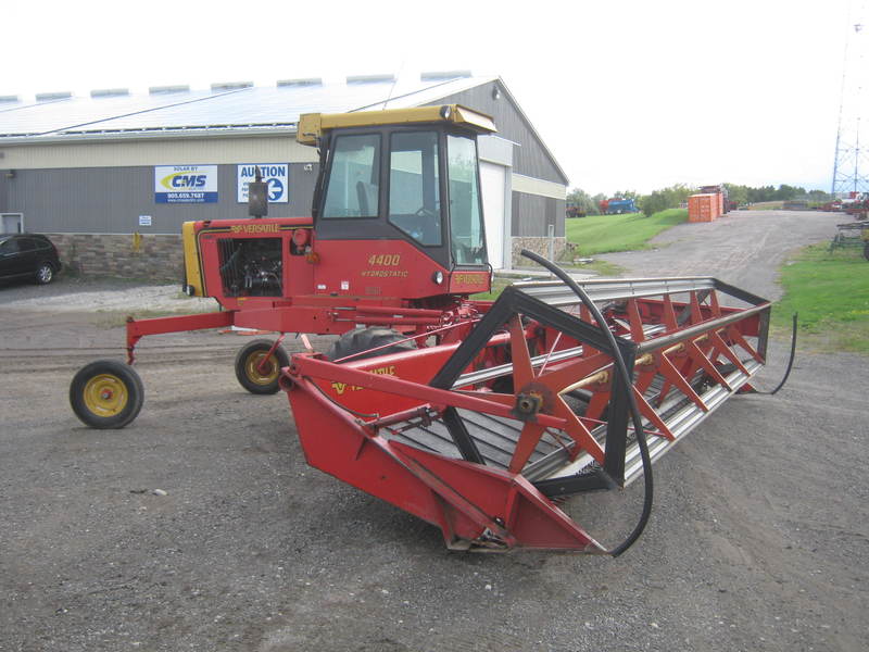 Combines & Harvesting Equipment  Versatile 4400 Swather  Photo